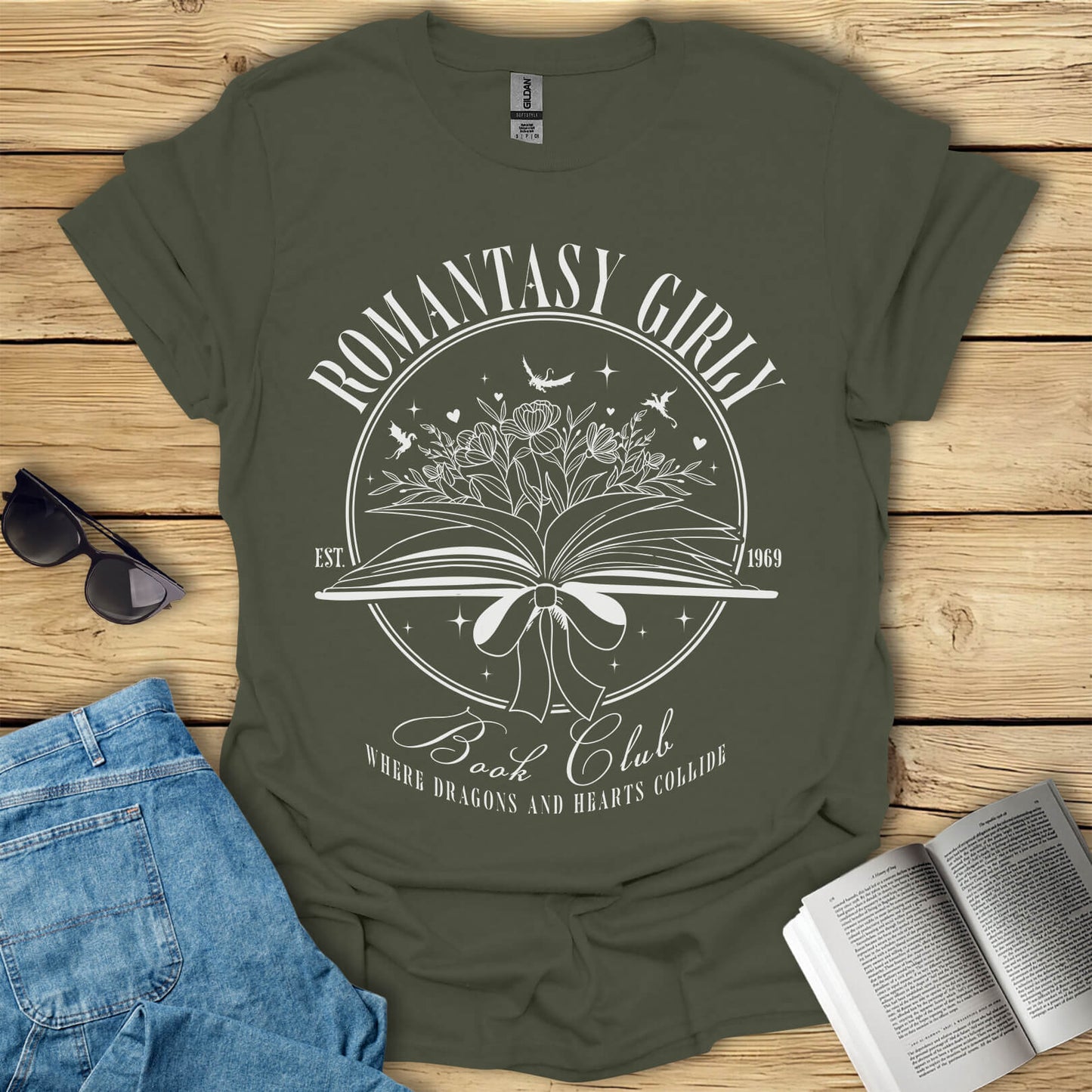 Romantasy Girly Book Club T-Shirt