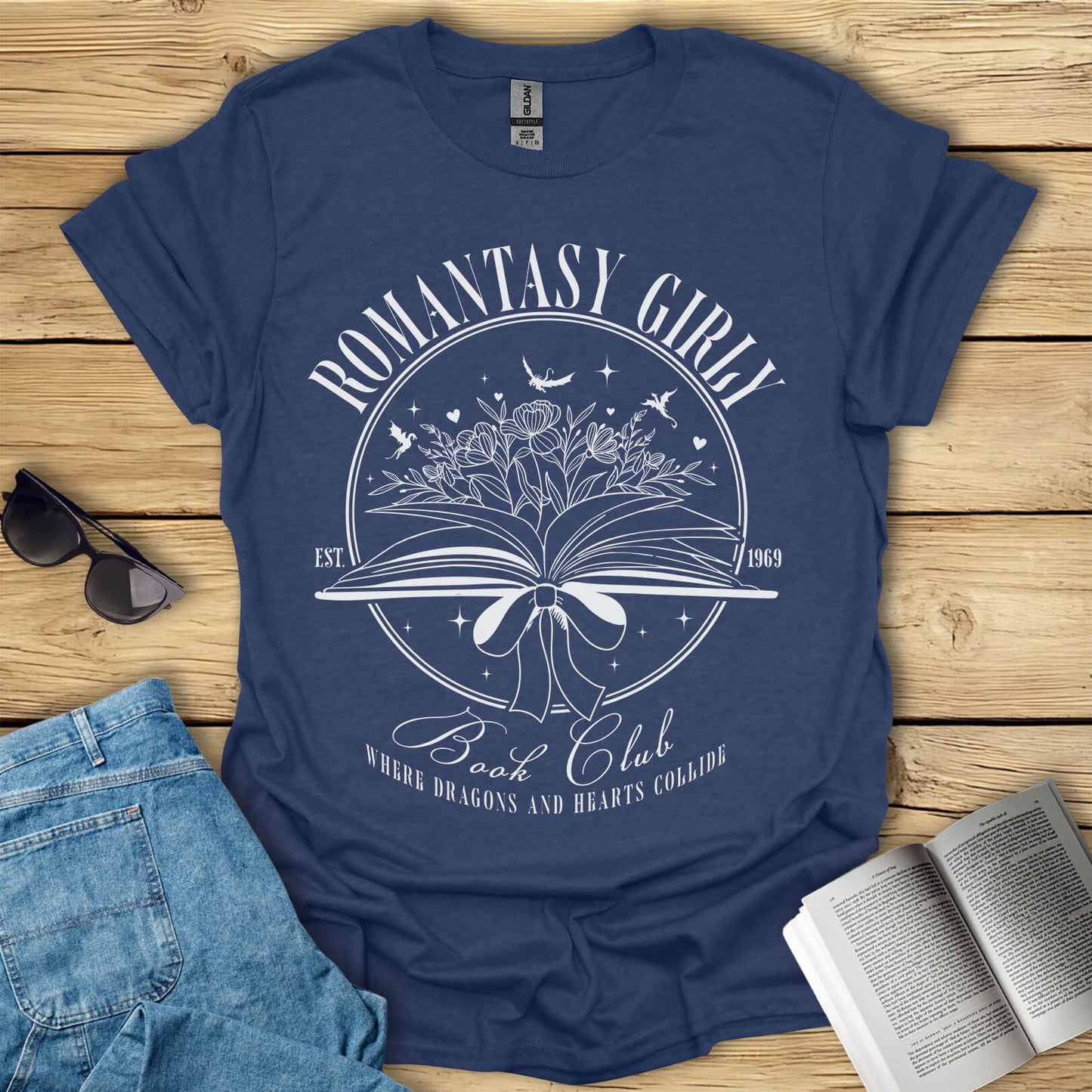 Romantasy Girly Book Club T-Shirt