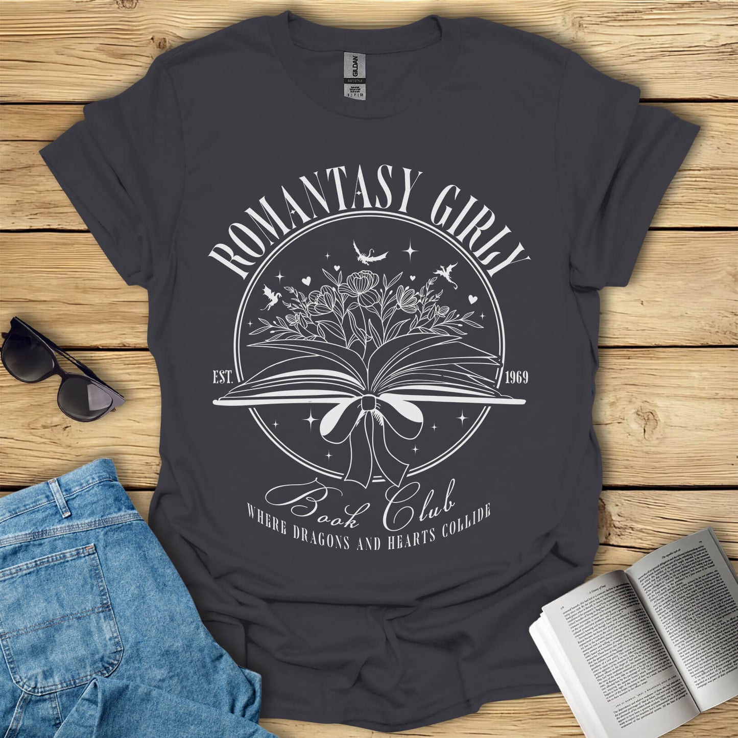 Romantasy Girly Book Club T-Shirt