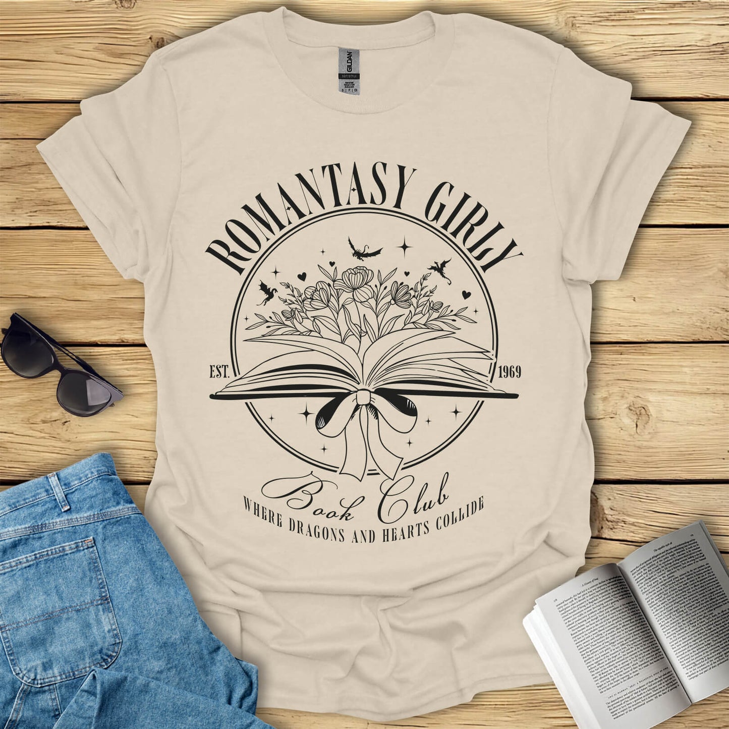 Romantasy Girly Book Club T-Shirt